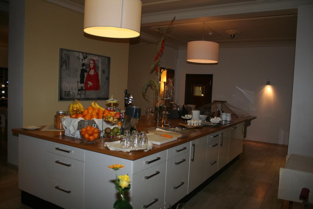 Hotel Admiraal Lanaken Zewnętrze zdjęcie