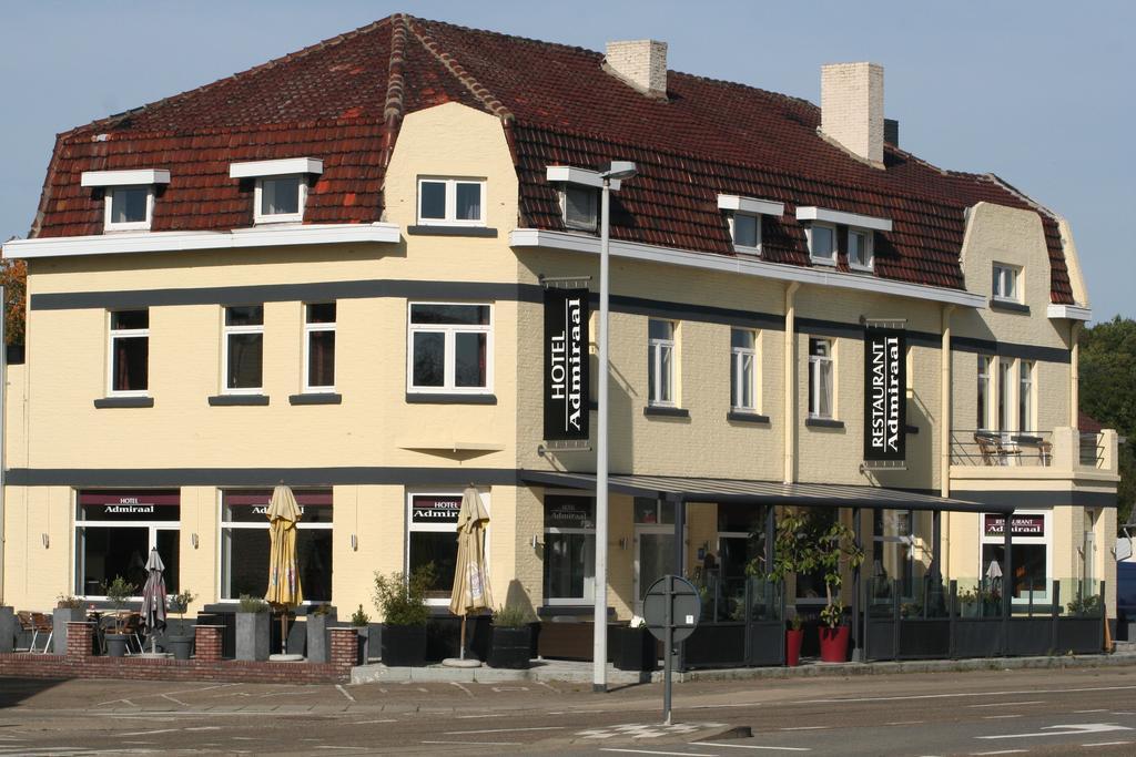 Hotel Admiraal Lanaken Zewnętrze zdjęcie
