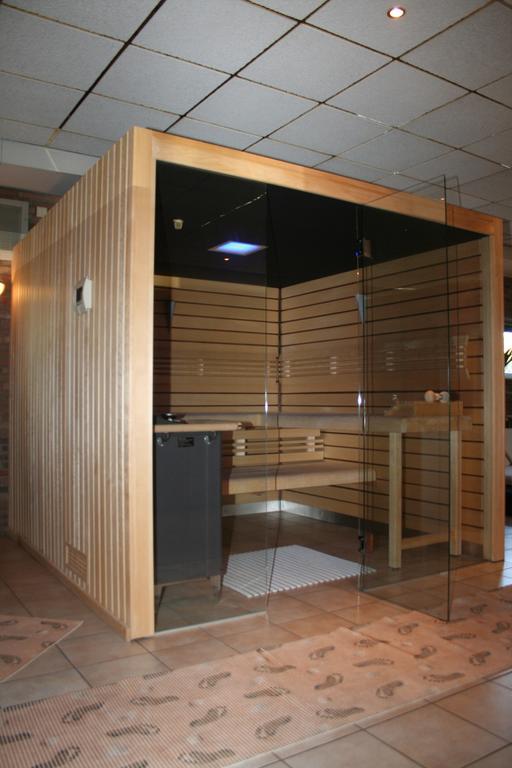 Hotel Admiraal Lanaken Zewnętrze zdjęcie