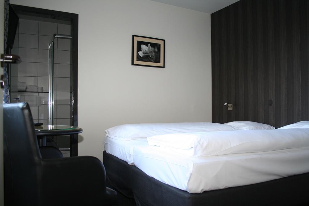 Hotel Admiraal Lanaken Zewnętrze zdjęcie
