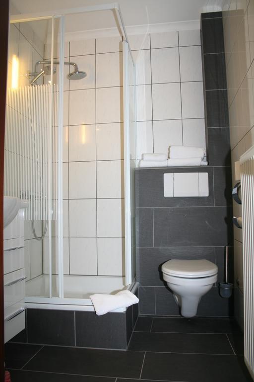 Hotel Admiraal Lanaken Zewnętrze zdjęcie