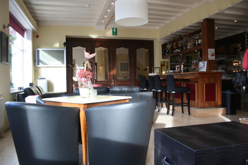 Hotel Admiraal Lanaken Zewnętrze zdjęcie