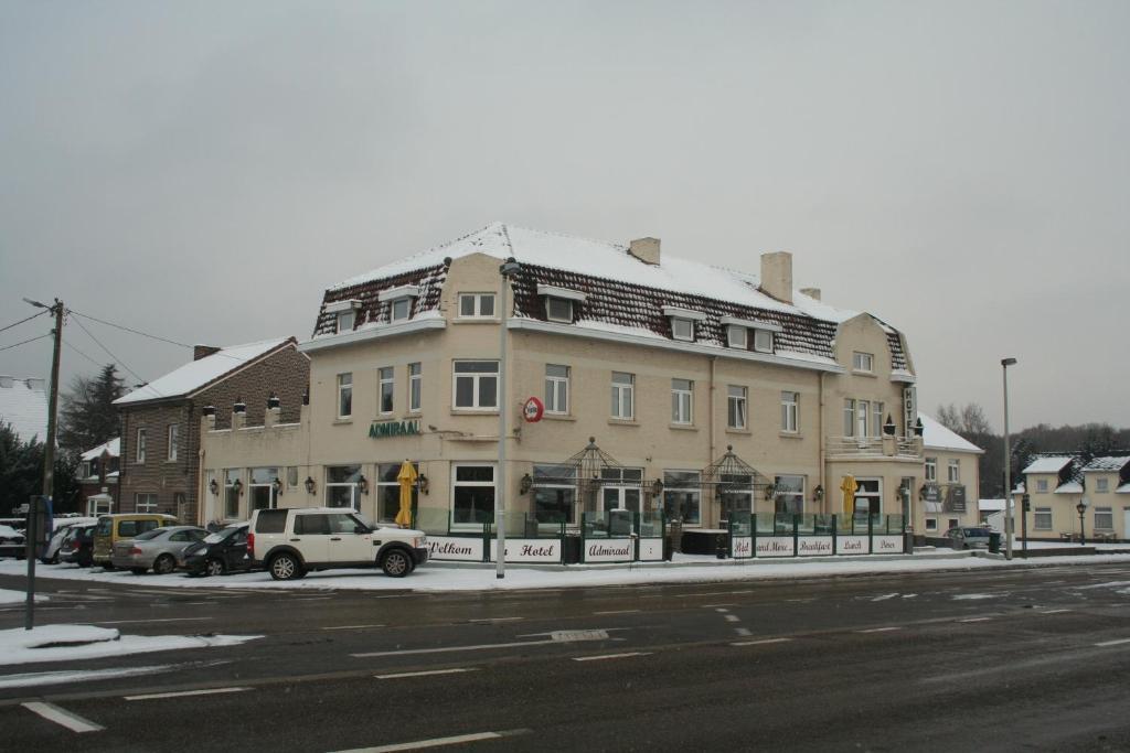 Hotel Admiraal Lanaken Zewnętrze zdjęcie