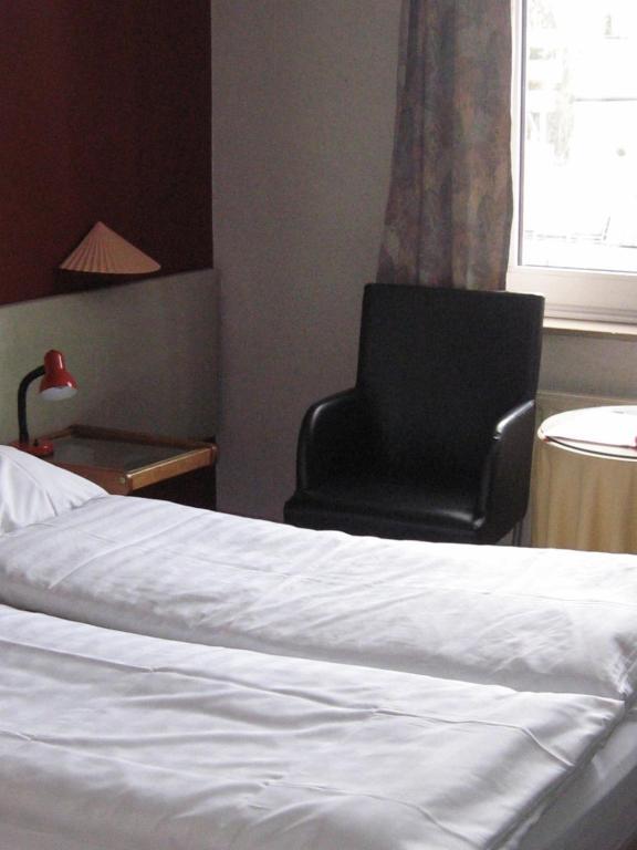 Hotel Admiraal Lanaken Pokój zdjęcie