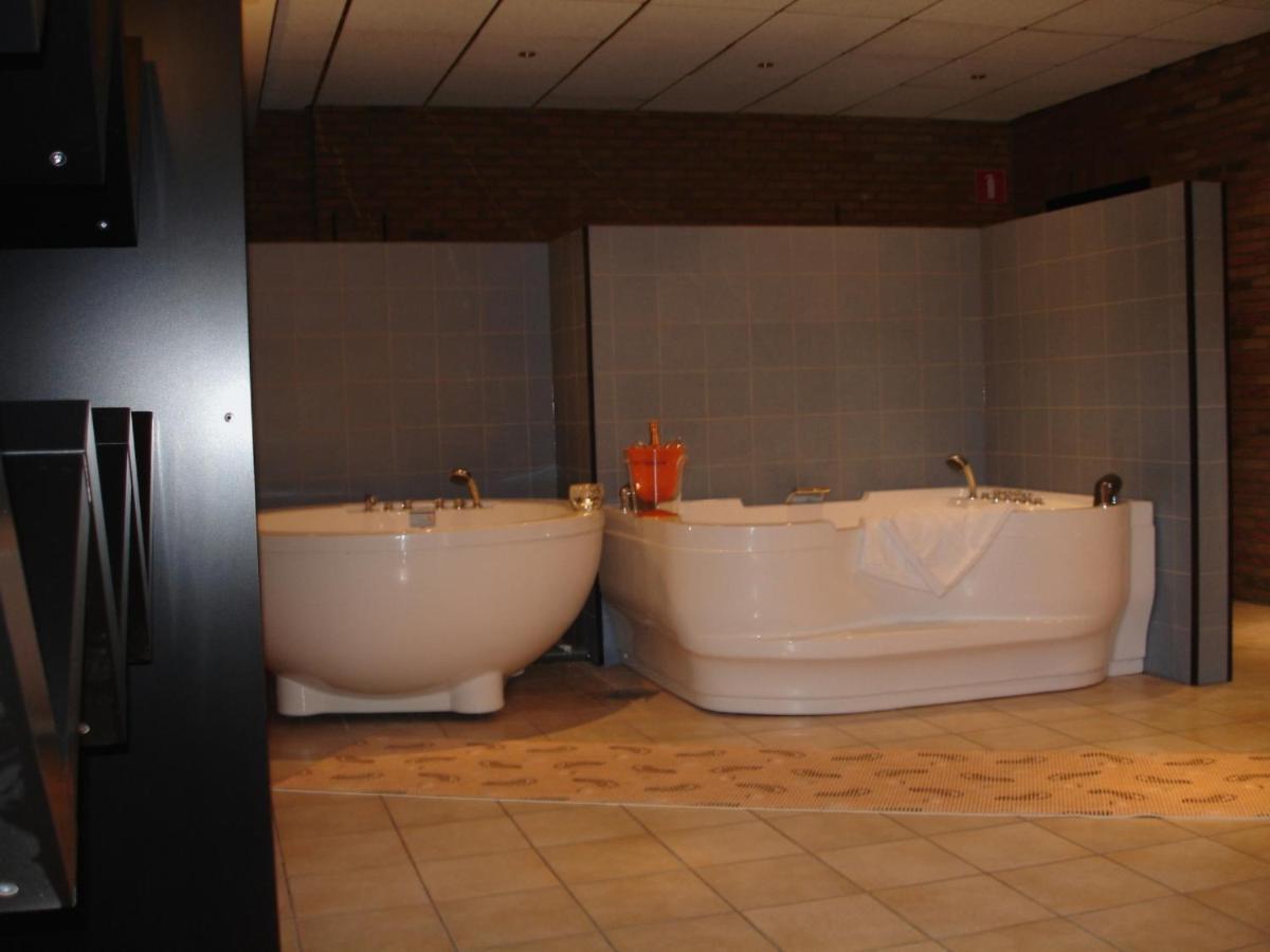 Hotel Admiraal Lanaken Zewnętrze zdjęcie